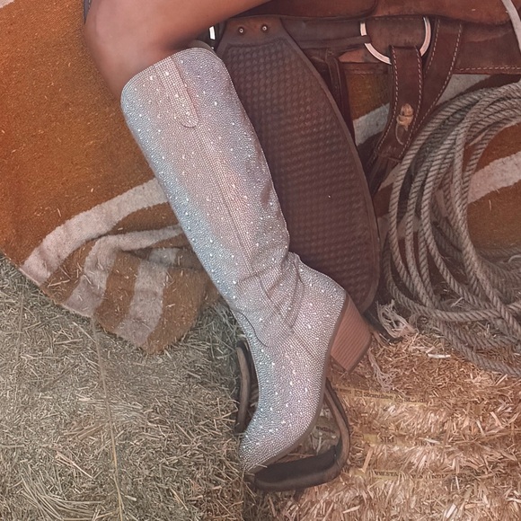 Sparkly cowgirl boots - Picture 1 of 5